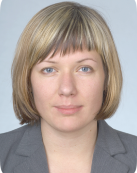 Анна Попова